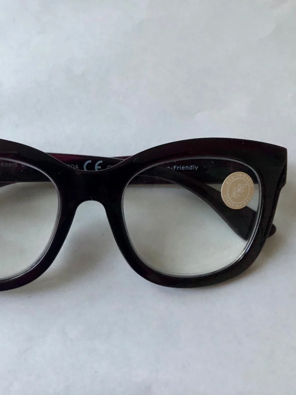 NEW Center Stage Dark Cherry Peepers Blue Light Filtering +1.00 Readers